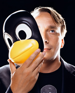 Linus Torvalds Reflects on 25 Years of Linux